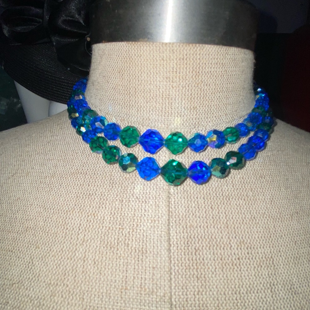 Vintage Laguna double strand blue green crystal silvertone hook clasp faceted st